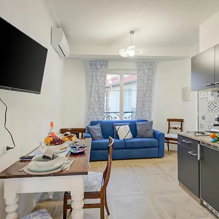 Apartment Paganini Center With Terrace - Happy Nizza